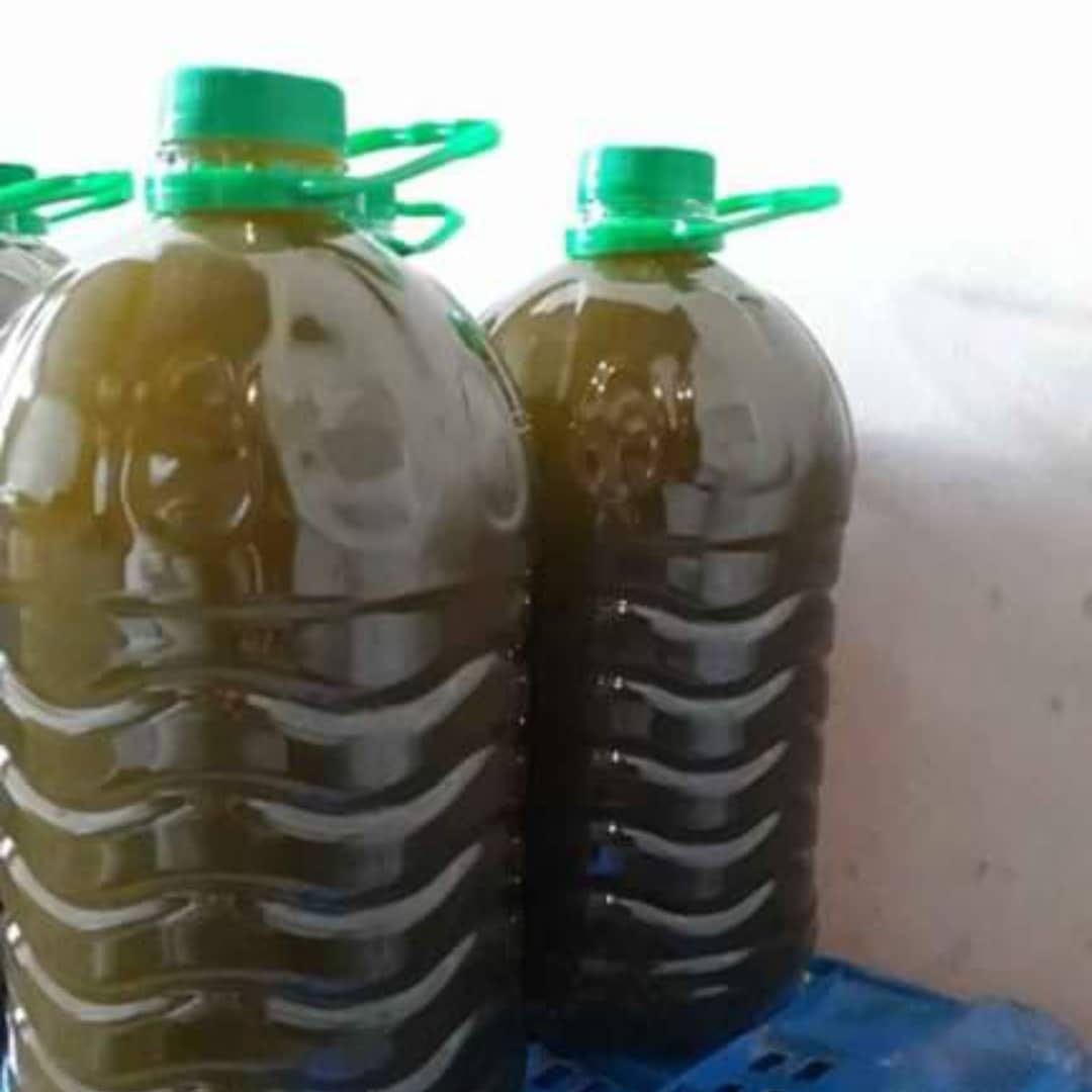 زيت الزيتون الحر